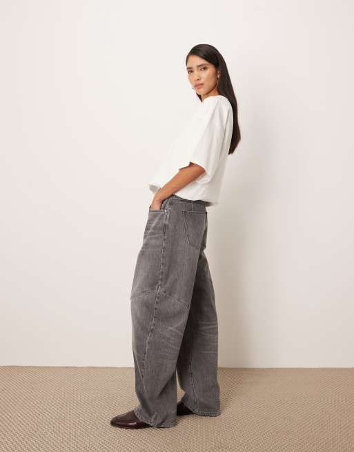 ARRANGE – Tova – Gråtvättade jeans med snurrad design, 2 av 5