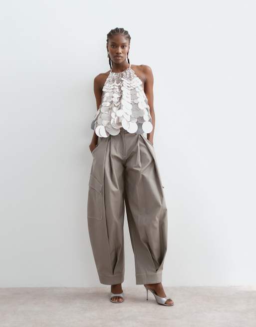 ARRANGE Trapez-Neckholder-Top mit Spiegelscheiben-Pailletten in Silber, 2 von 5