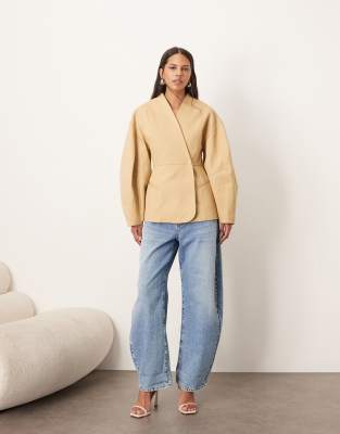 Arrange Twill Jacket With Ovoid Sleeve And Cinched Waist