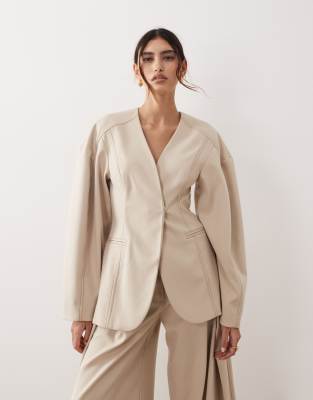 Arrange Twill Sculpted Blazer In Neutral