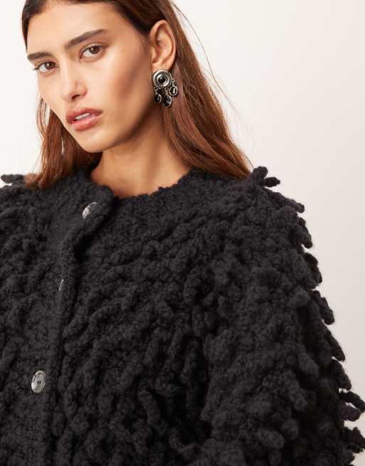 ARRANGE – Ultimate – Handgefertigte Strickjacke aus schwarzer Wolle mit Schlaufen , 3 von 4