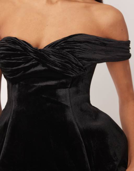 ARRANGE velvet off shoulder maxi dress with ruched bodice and column skirt in black, 2 of 4