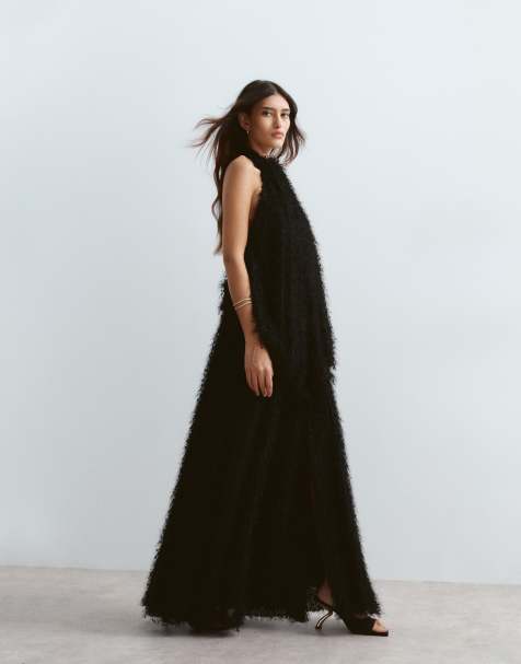 ARRANGE - vestido maxi halter tipo blusón con textura integral en negro - view 1
