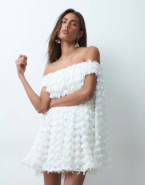 ARRANGE vestido mini trapecio con escote bardot, lentejuelas y flecos en blanco - view 1