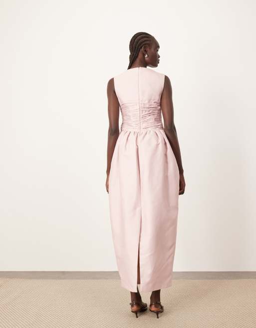 ARRANGE - Vestito lungo stretto in vita in raso strutturato rosa, 2 di 4