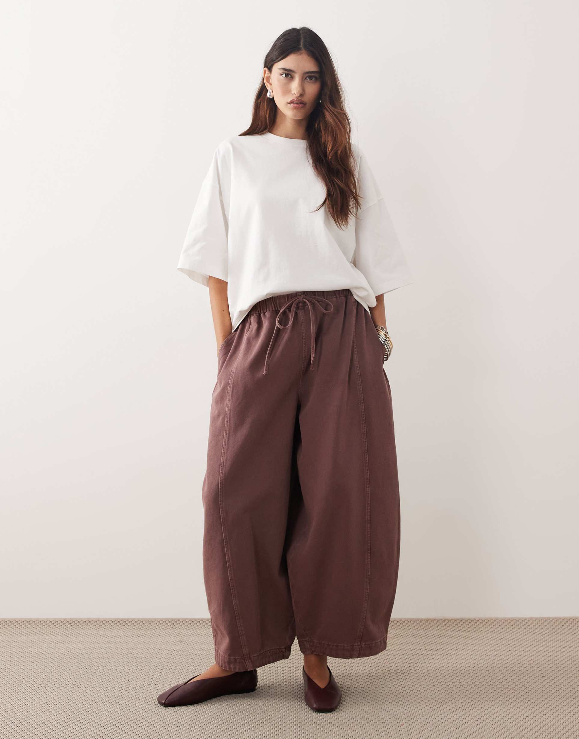 arrange willa elastic waist drawstring pants in washed chocolate
