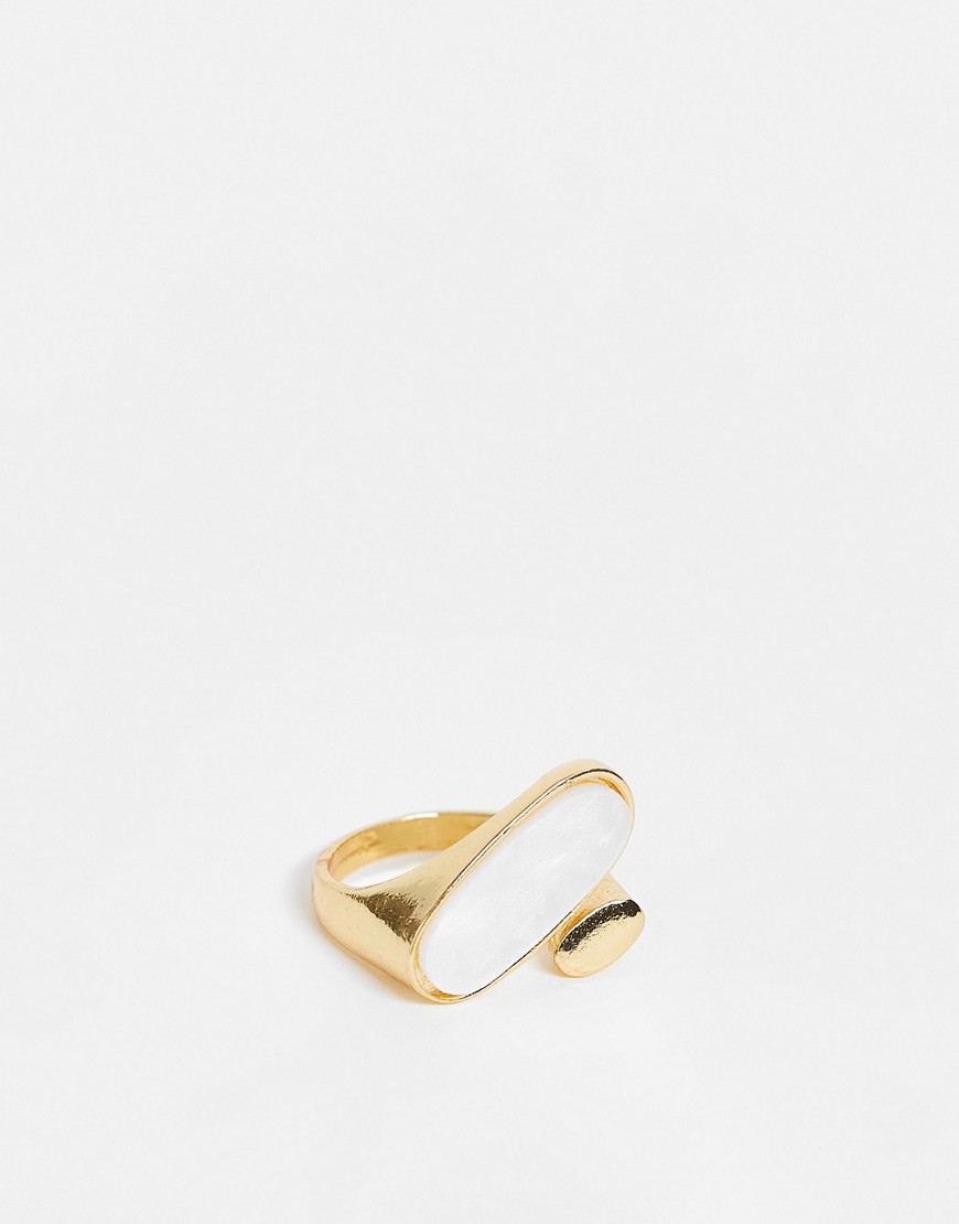 Ashiana pearl detailed ring with gold plate