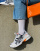 Thumbnail 1 van 4