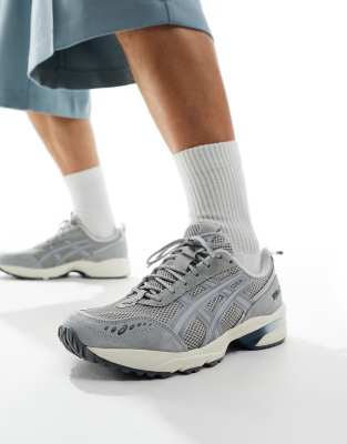Asics Asics Gel-1090v2 trainers in mid grey