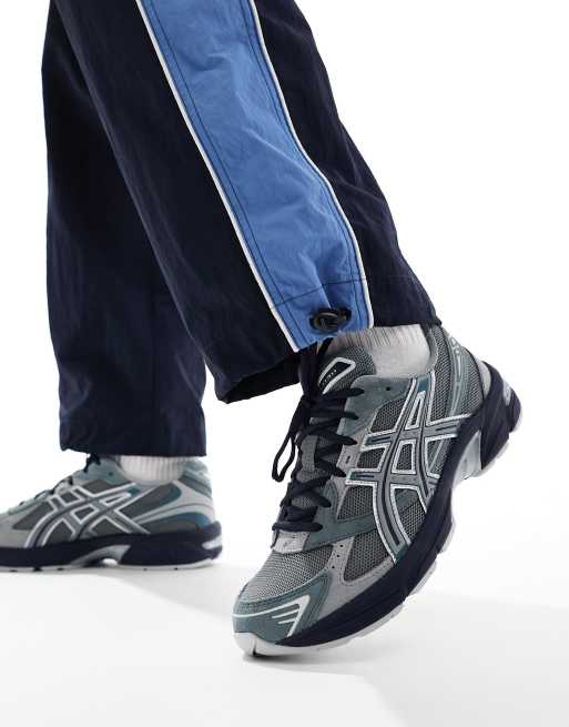 Asics grise shop et bleu