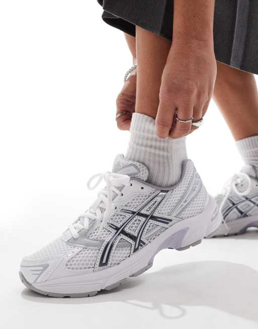 Asics Gel 1130 Sneaker in WeiB Silber und Flieder ASOS