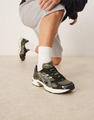  Gel-1130 trainers in irvine and black