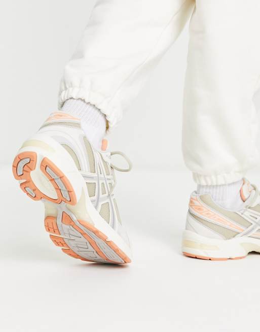 Asics - Gel-1130 - Unisex - Sneakers i beige og ferskenfarve, 2 af 4