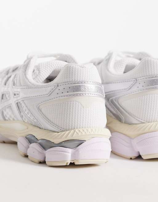 Asics – Gel-Cumulus 16 – Sneaker in Weiß, 2 von 5