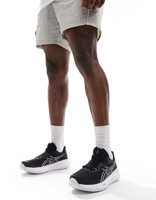 Asics – Gel-Cumulus 26 Neutral – Svarta och vita löparskor, 3 av 5