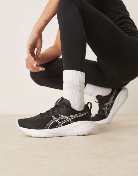 Asics - Gel-Cumulus 27 - Hardloopschoenen in zwart en wit - view 1