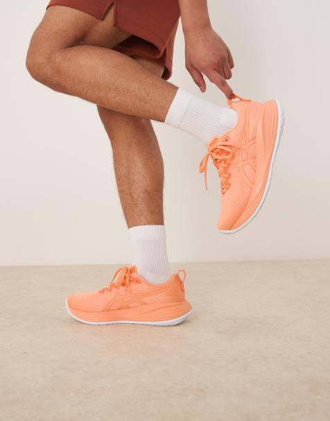 Asics Gel-Cumulus 27 lite-show running trainers in lite-show and mojave - view 1