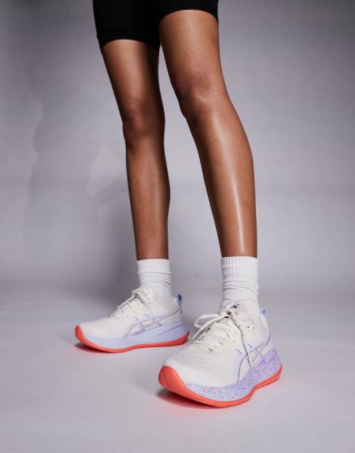 Asics Gel-Cumulus 27 Tokyo running trainers in off white and purple, 5 of 5