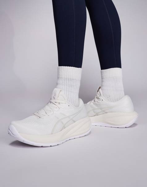 Asics – Gel-Cumulus 28 – Lauf-Sneaker in Cremeweiß und Gletschergrau - view 1