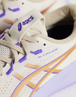 Asics Gel Cumulus 28 running trainers in oatmeal and lilac