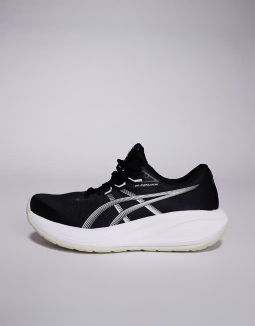 Asics – Gel-Cumulus 28 – Svartvita träningsskor, 2 av 5