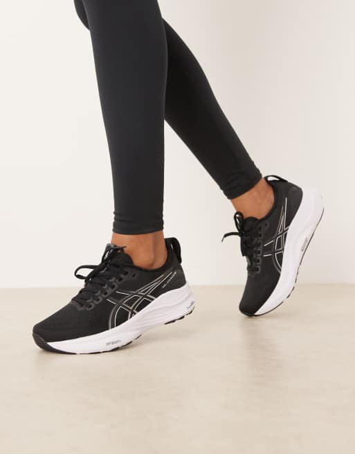 Asics – Gel-Kayano 32 – Laufschuhe in Schwarz und Weiß, 4 von 5