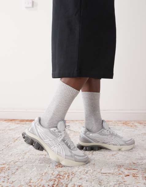 Asics Gel-Kinetic fluent trainers in white and white - view 1