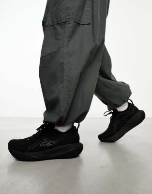 Pantaloni cheap neri asics