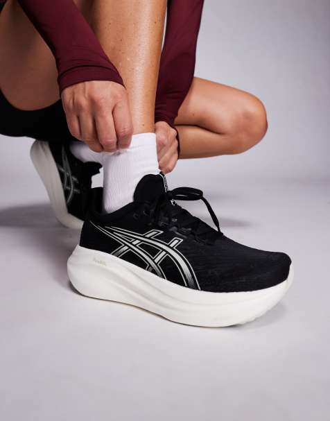 Asics - Gel-Nimbus 27 - Hardloopsneakers in zwart - view 1