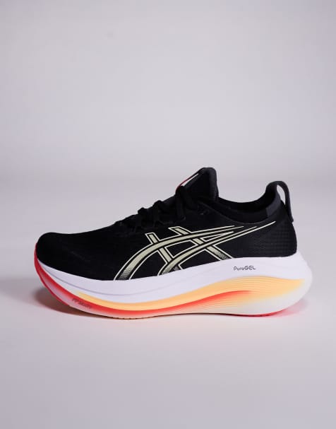 Asics Gel-Nimbus 27 running trainers in black and khaki - view 2