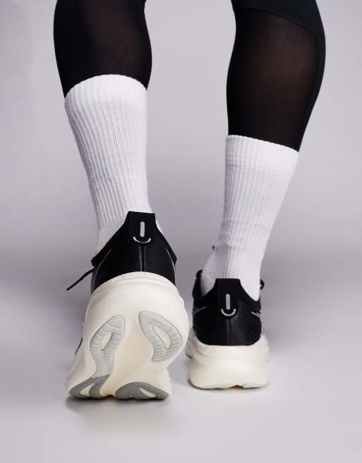 Asics Gel-Nimbus 27 running trainers in black and white, 4 of 5