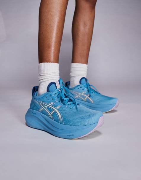 Asics Gel-Nimbus 27 running trainers in blue - view 1