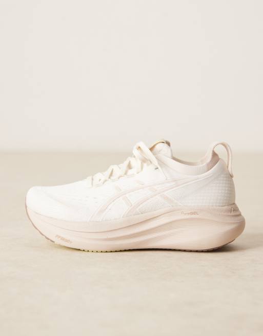 Asics Gel-Nimbus 27 running trainers in cream and mineral beige, 2 of 5