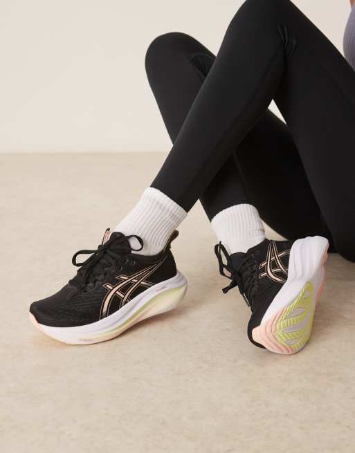 Asics – Gel-Nimbus 27 – Svarta och brisfärgade löparskor, 4 av 5