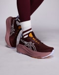 [Asics] Asics Gel-Nimbus 27 TR running trainers in red 41.5 RED