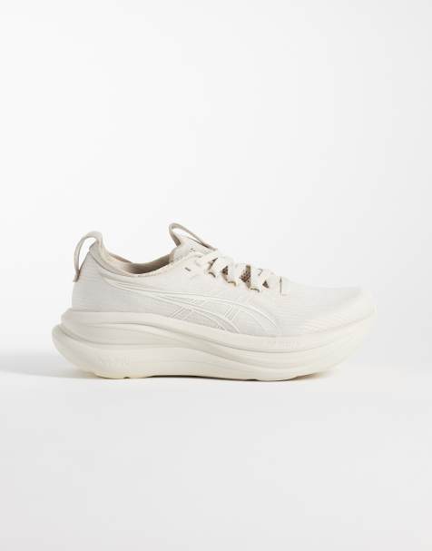Asics Gel-Nimbus 28 running trainers in stone and cream - view 1