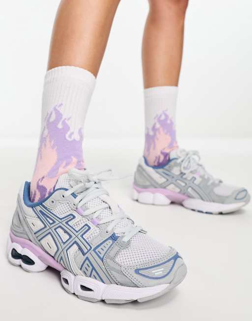 Asics - Gel-Nimbus 9 - Chunky sneakers in wit, zilver en blauw