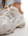 Thumbnail 3 van 5