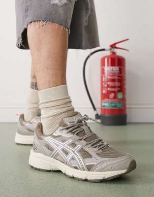  Gel-Nunobiki trainers in dark taupe and pure silver