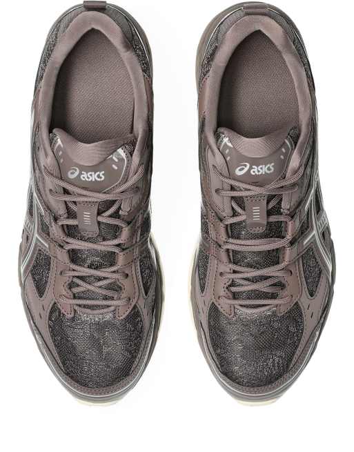 Asics Gel-Nunobiki trainers in powder brown and silver, 3 of 4