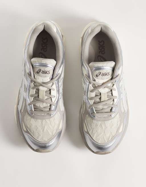 ASICS Gel-NYC 2.0 baskets en gris fumée et argent, 2 de 5