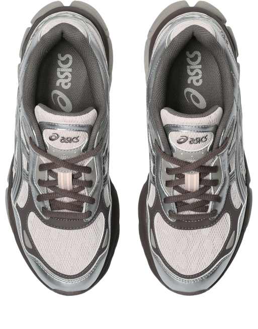 Asics Gel-NYC 2.0 trainers in pink cloud and silver, 3 of 4