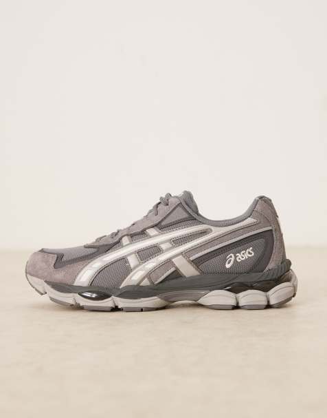 Asics - GEL-NYC 2055 - Sneakers in donkergrijs en cementgrijs - view 1