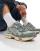 Thumbnail 1 van 5