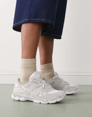  Gel-NYC trainers in cream and cloud grey