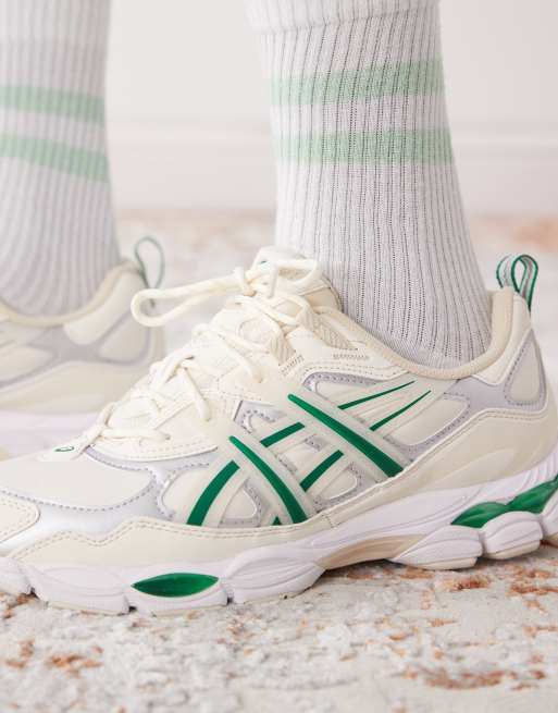 Asics Gel-NYC utility trainers in cream, 3 of 5