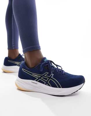 asics - gel-pulse 15 - blå och guldfärgade löparskor