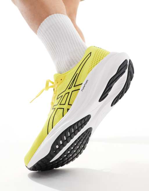 Asics Gel-Pulse 15 neutral running trainers in bright yellow and black, 3 of 5