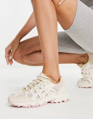 asics sonoma trainers