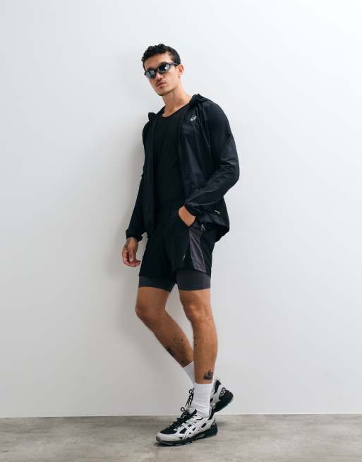 Asics lightweight running jacket with hood in black, 3 of 5
